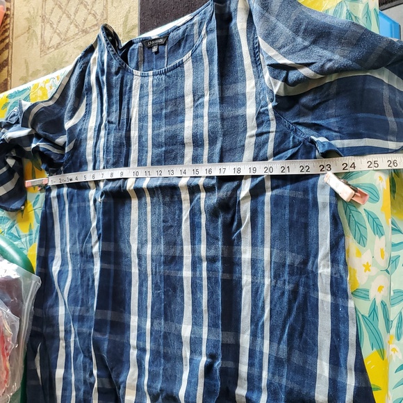 Womens Blue Paid Blouse - Picture 7 of 8